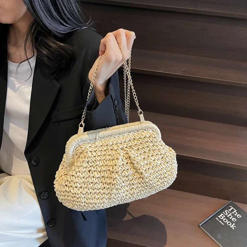 Summer Designer Hollow Out Shoulder Straw Weaving Clutch Purse Women Dumpg Crossbody Beach Bag Fashion Cloud Pouch