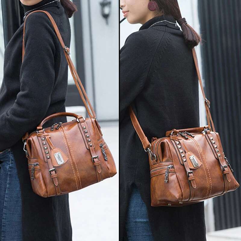 Vintage Women's Designer PU Leather Large Capacity Women Shoulder Bag Classic Rivet Decoration Female Handbag D158