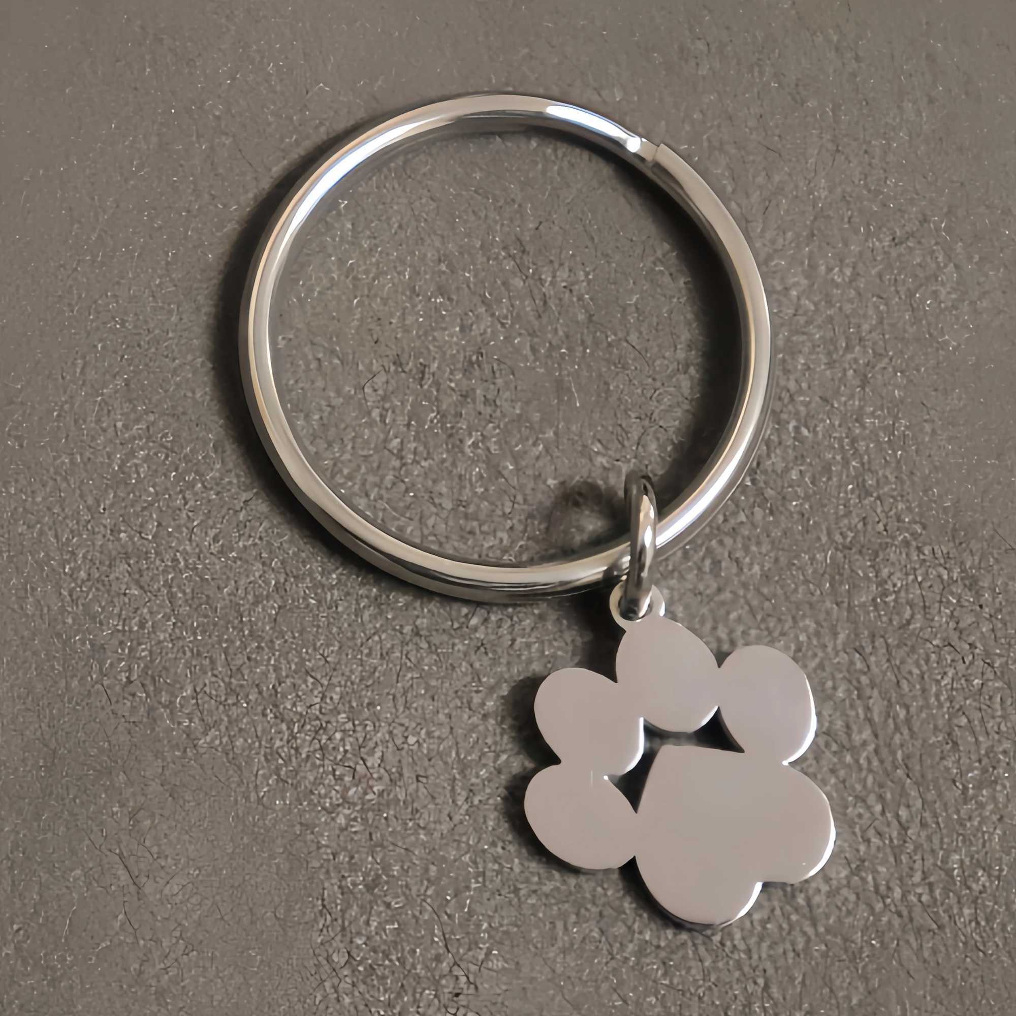10Pcs 304 stainless steel keychain cartoon dog P steel colored fashionable keychain for car key pendantXJ250409