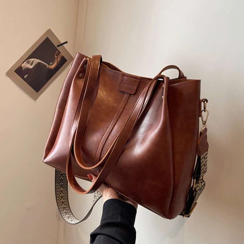 Female Hobo Handbag Large Capacity Shoulder Big Stylsih Tote Ladies Soft Leather Hobos Messenger Bags Women Shopper Bag