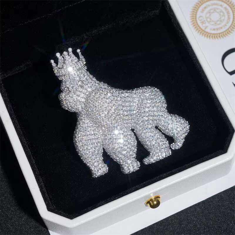 Mens Hip Hop Style Trendy Necklace Accessory New Style Personalized Animal Shaped 925 Silver Pendant Fully Inlaid Moissanite