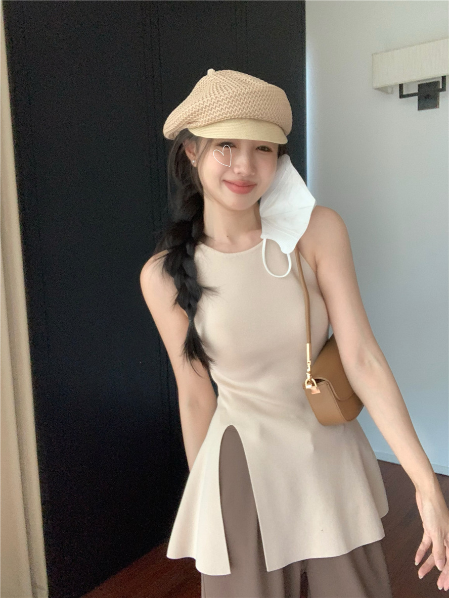2025S Designer Women S T Shirt Pure Desire Style Knitted Unique Strap Tank For Women In Summer Outwear Slim Fit Split Sleeveless Sweet Spicy Small Top