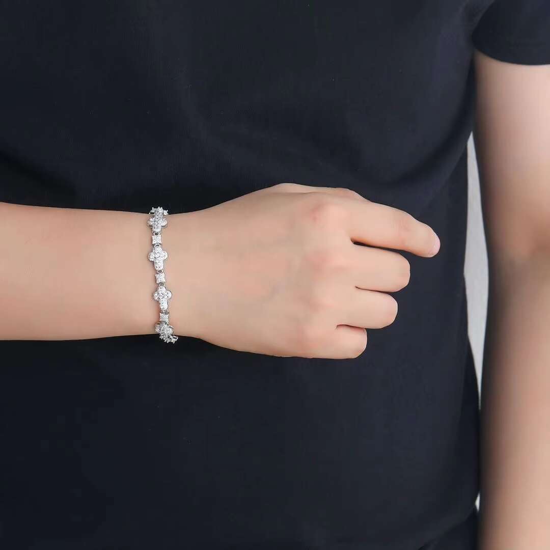 Versatile Mens Bracelet Fashion White Gold 10mm 925 Sterling Silver VVS Moissanite Diamond Iced Out Star Cross Link Bracelet
