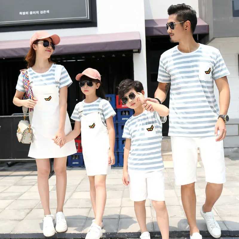 Family clothing set couples clothing summer striped suit boys clothing set womens clothing girls dresses family styling mom and me S2548