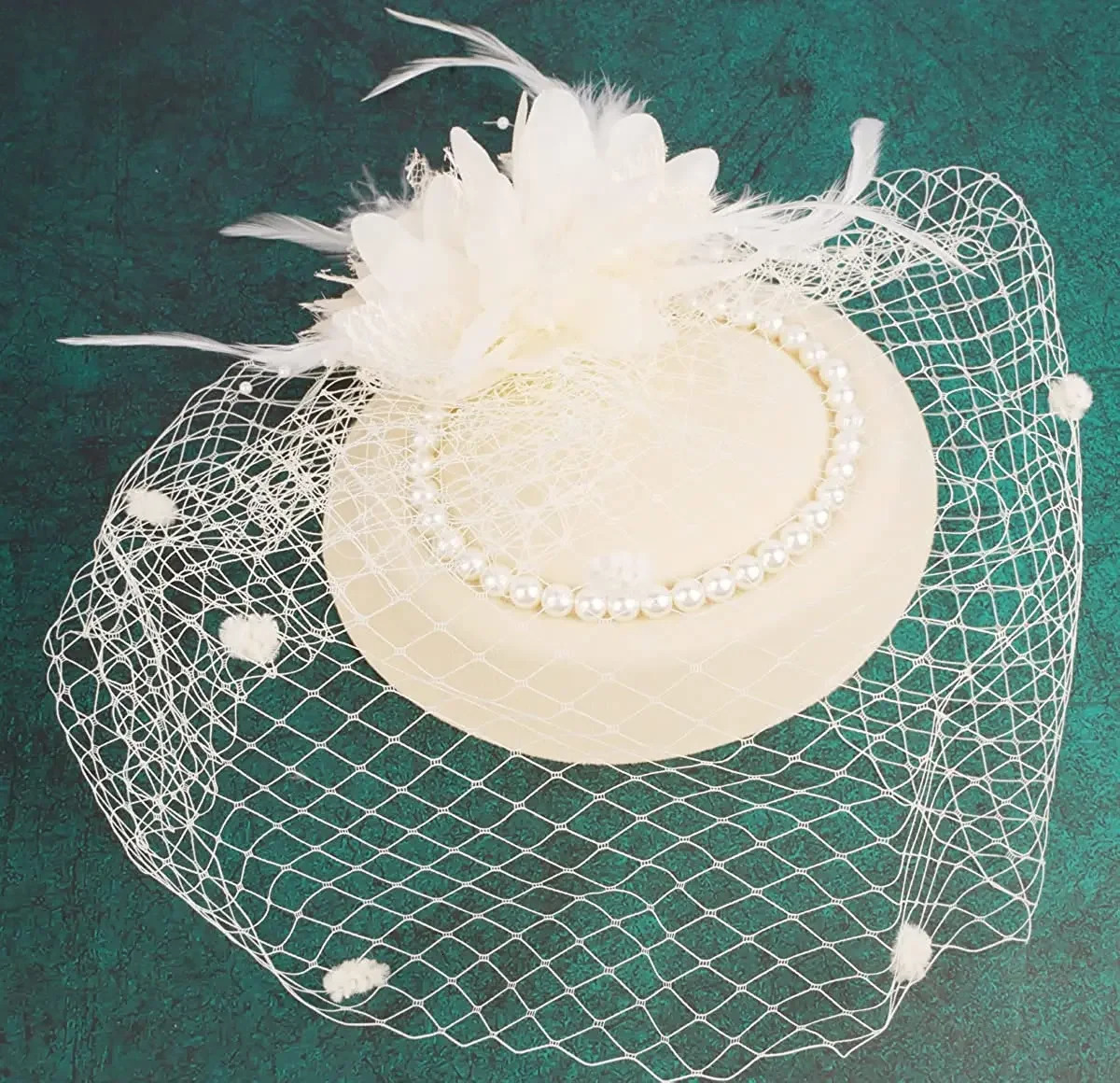 Elegant Pillbox Hats 20s 50s Vintage Pearl Fascinators Hat for Women with Feather Mesh Veil Clip Bridal Wedding Tea Party 250409
