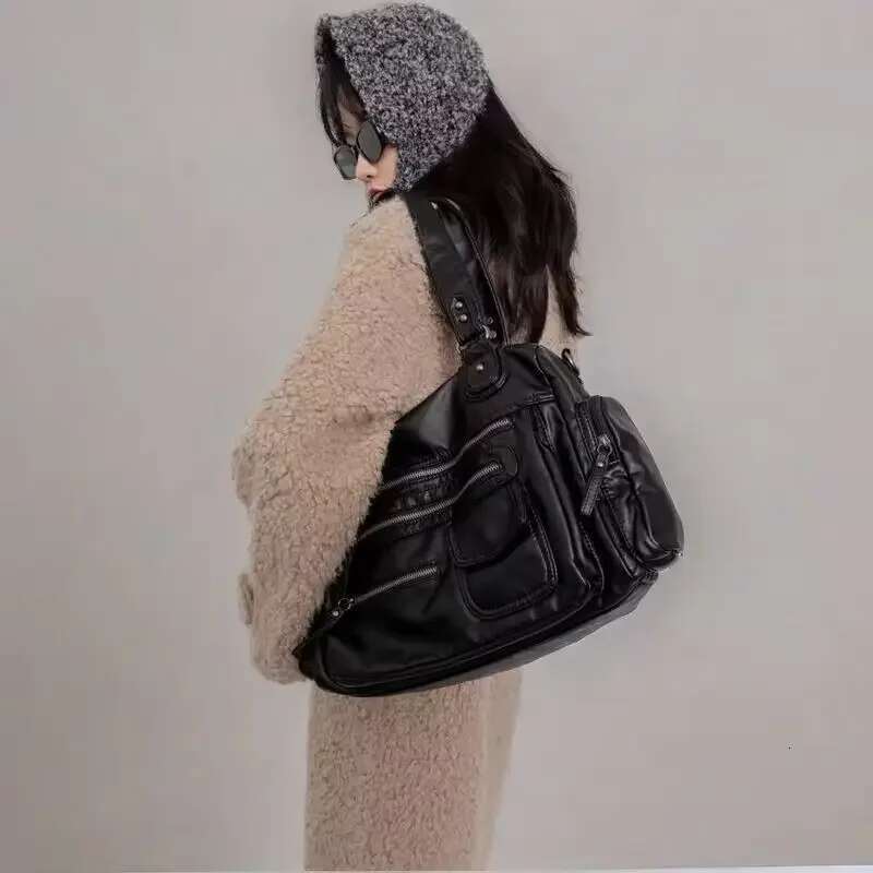 HAEX Punk Women Tote 2024 Trend Large Capacity Crossbody Shoulder Bags Moto Style Multi Pockets Commute Bolso Mujer