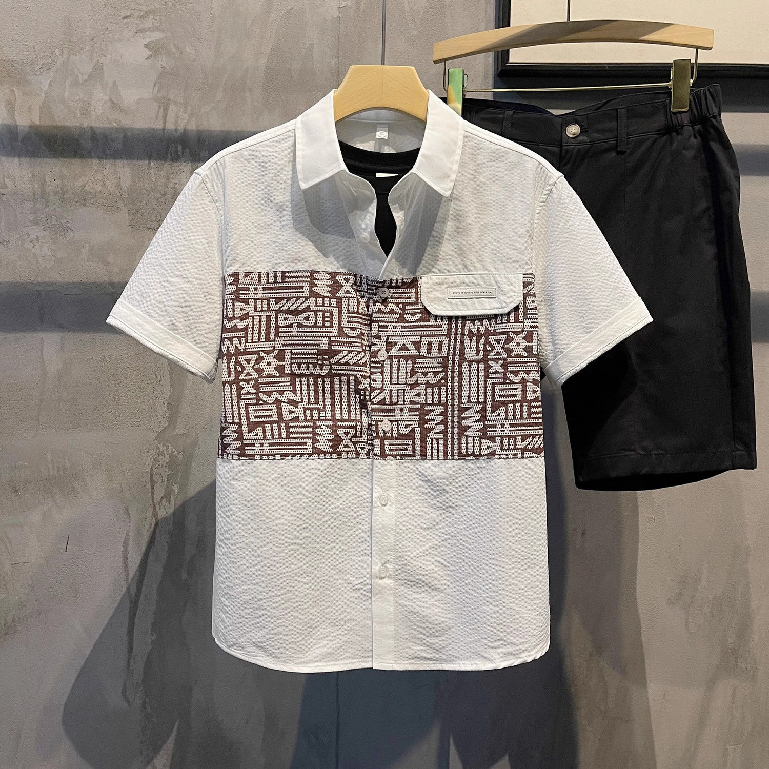 Summer men's thin short-sleeved shirt