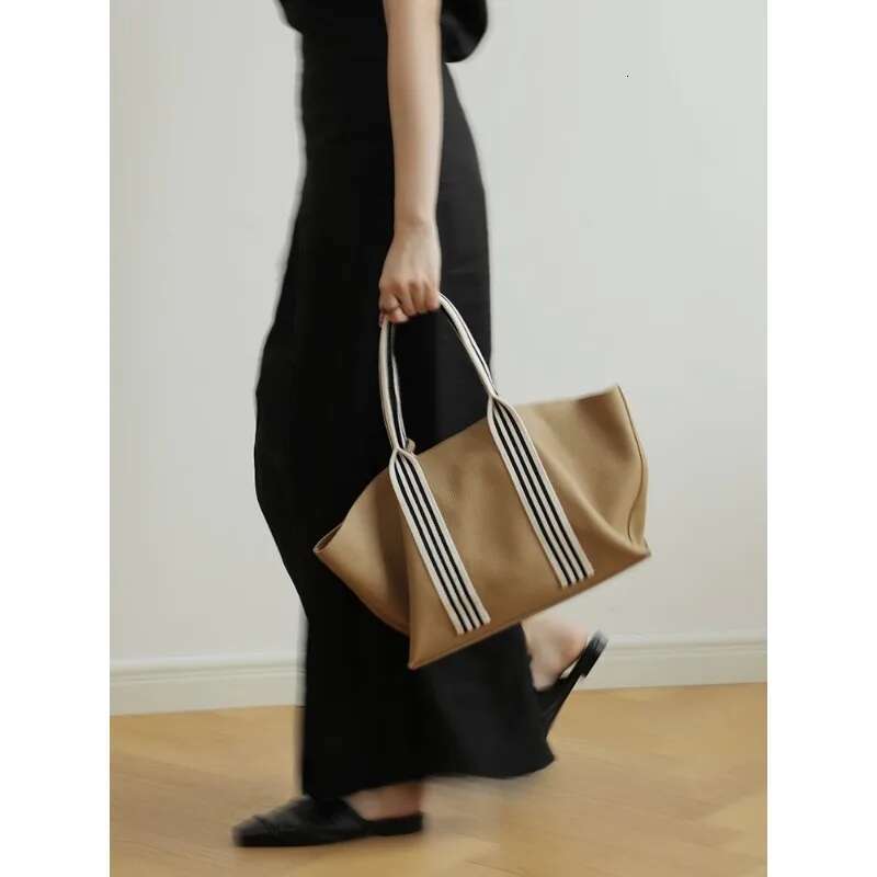 Casual Cowhide Pebbled Soft Leather Handheld Tote Shopping Large Capacity Commuter Bag For Women 2024 Summer New