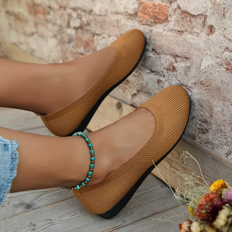 Spring Womens Flat Shoes Knitting Sock Sneakers Breathable Slip on Female Rpound Toe Loafers 36-43 Plus Size Light Shoes 250402