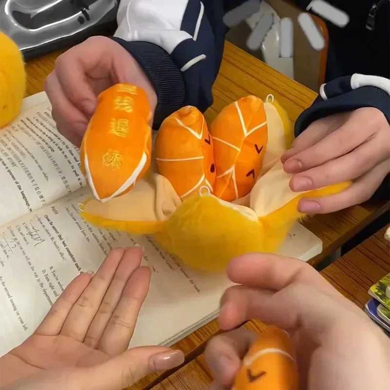 Kaii peelable orange seed fruit plush toy filled with soft simulated food keychain backpack pendant cartoon toy doll childrens giftXJ250409