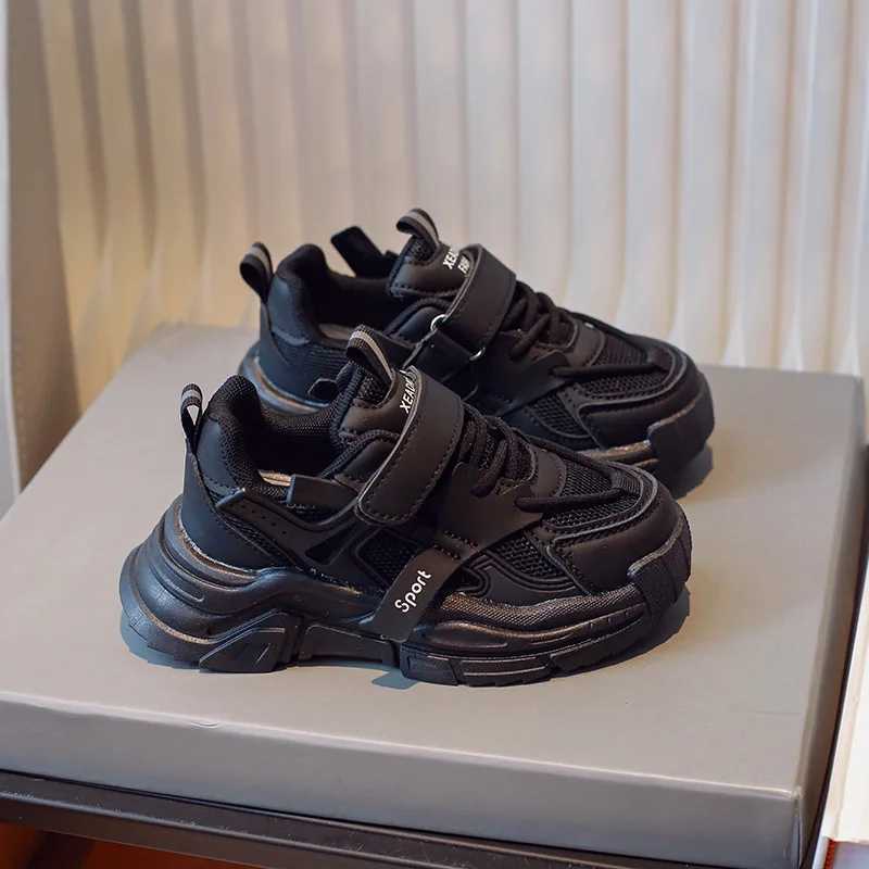 Black childrens tennis shoes casual mesh breathable outdoor sports shoes suitable for children girls schools fashionable boys Versatile Footwear X2504