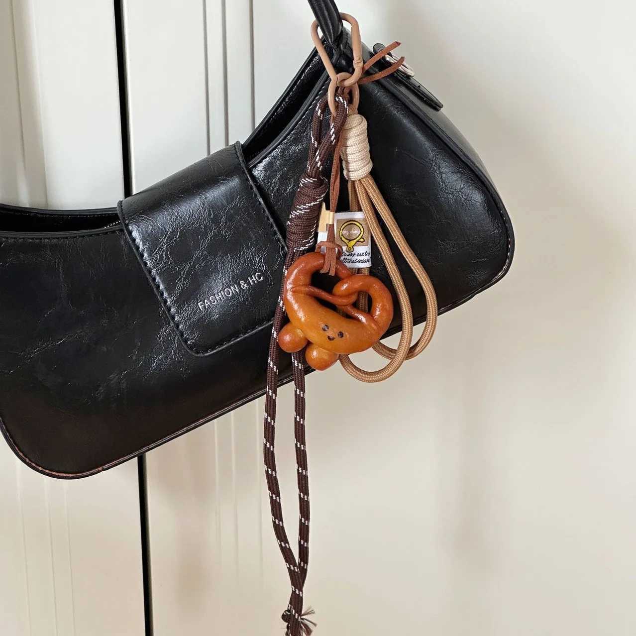 Cute face bread keychain alkaline water surface bag keychain woven rope pendant bag keychain handmade Tren giftXJ250409