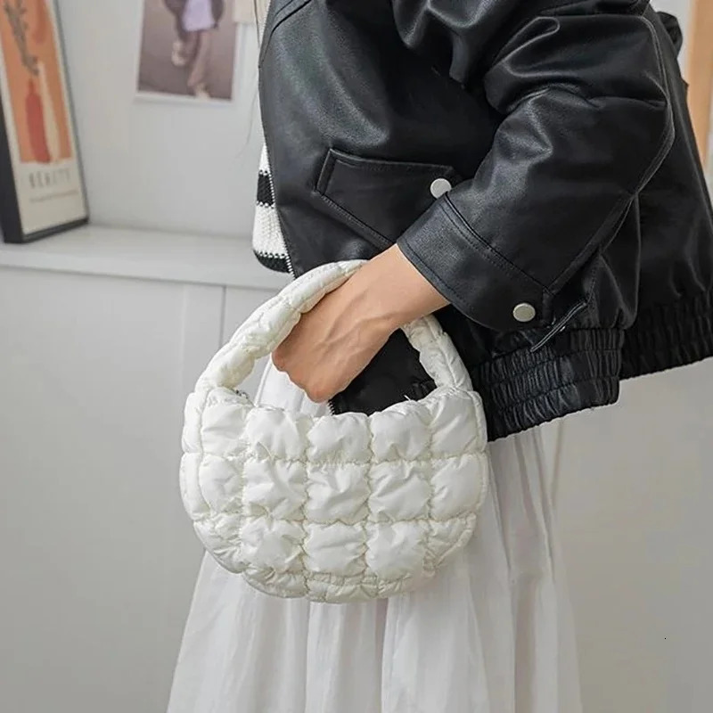 Fashion Mini Puffer Tote Bag Quilted Circle Phone Purse Elegant Purple Soft Nylon Padded Key Pouch Simple Trend Handbag 251105