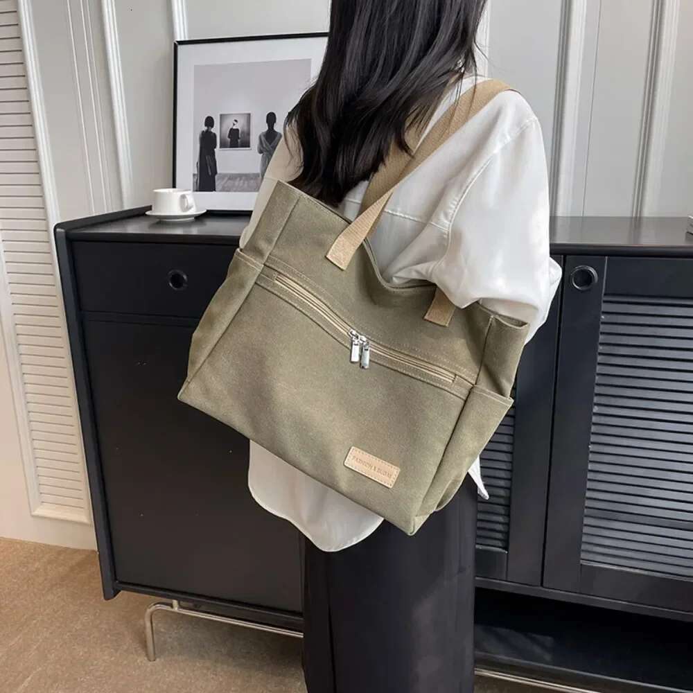 Fashion Retro Versatile Canvas Tote Bag Leisure Student Shoulder Bags Portable Handbag With Zipper For Women 2025