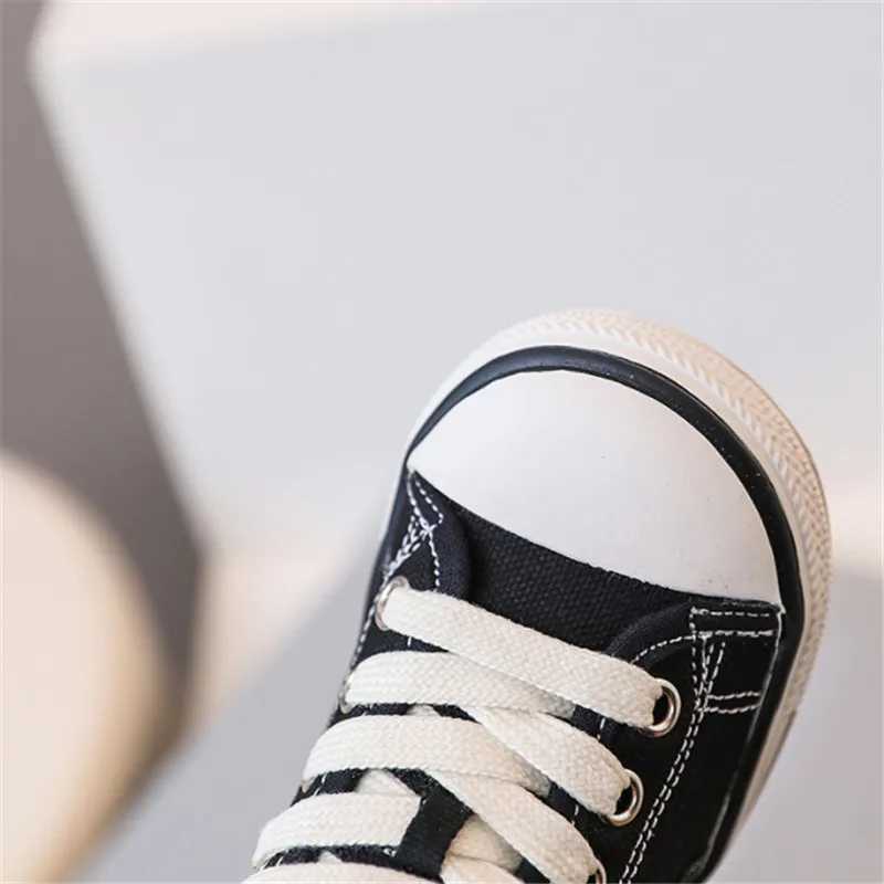 2024 new baby shoes canvas high top childrens casual shoes with soft rubber soles fashionable little boys and girls sports shoes X250409