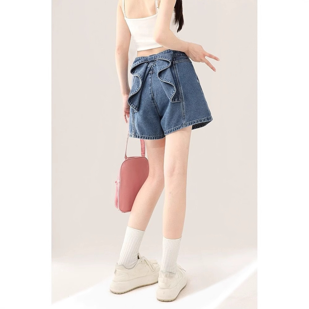 2025S Designer Shorts For Women Liu Yifei S Same Shorts Bow A Line Denim Shorts For Women S Summer Loose Casual Straight Wide Leg Pants Beach Pants