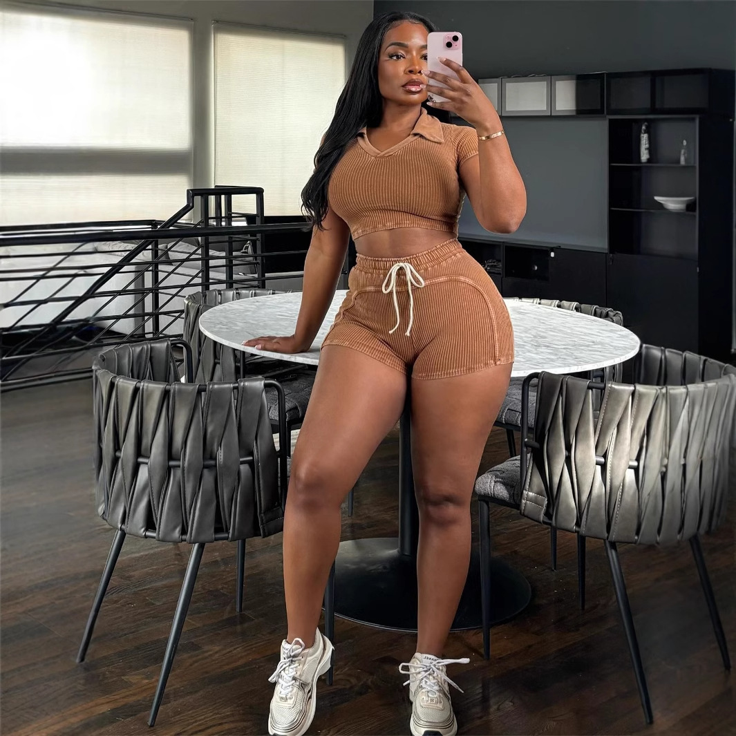 2025S Designer Women S Set Summer New Women S Casual Solid Color Open Umbilical Top Sexy Hip Lifting Shorts Two Piece Set For Women