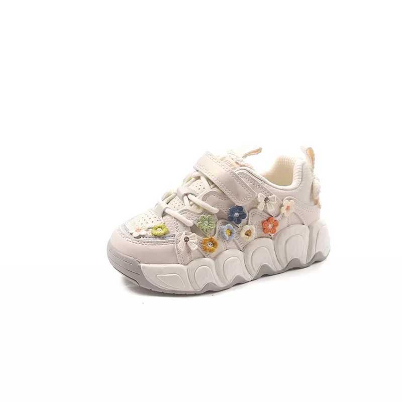 Childrens princess shoes with thick and soft soles fashionable girls sports shoes sweet embroidery 2024 new childrens flower shoes X250409