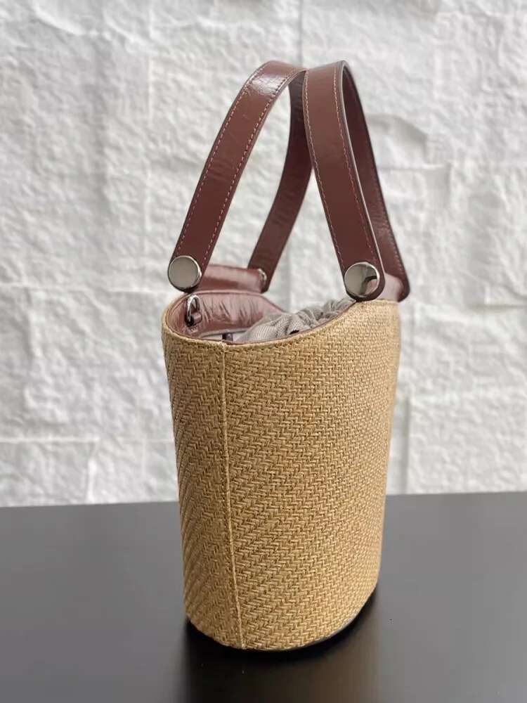 Elegant Ladies Summer New Casual Totes Handmade Straw Women Holiday Beach Bucket Patchwork Large Capacity Shoulder Bag