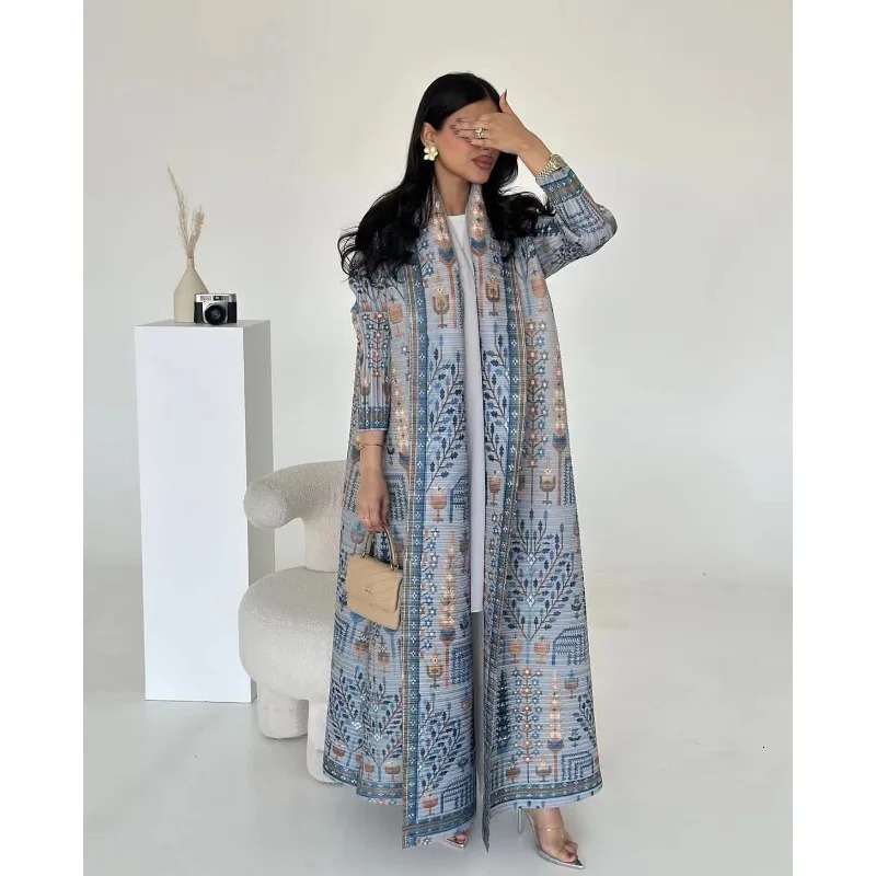 KAF Saudi y Womens Robe Retro Printed Original n Flip Collar Open Large Trench Coat Edition 250409