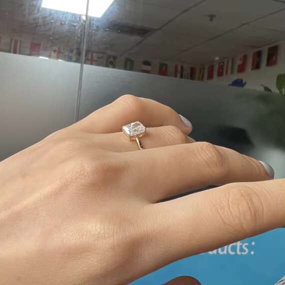 Solid Gold Rectangle Ice Crushed Cut 2ct Wedding Moissanite Ring Classic 14K/18K Gold Rectangle Diamond Solitaire Rings
