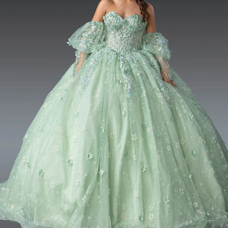 Mint Green Shiny Princess Quinceanera Dresses Off Shoulder Applique Beads Tull Puff Sleeve Sweet 16 Dress Ball Gown Vestidos 15 De Anos