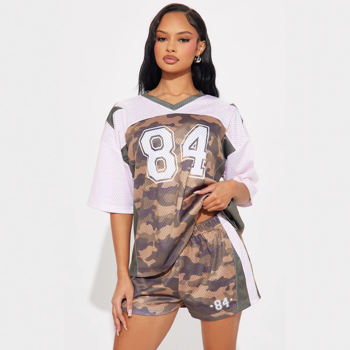 2025S Designer Women S Set New Fashion Camouflage Contrasting Printed Short Sleeved Loose Casual V Neck Top Shorts Trendy Set