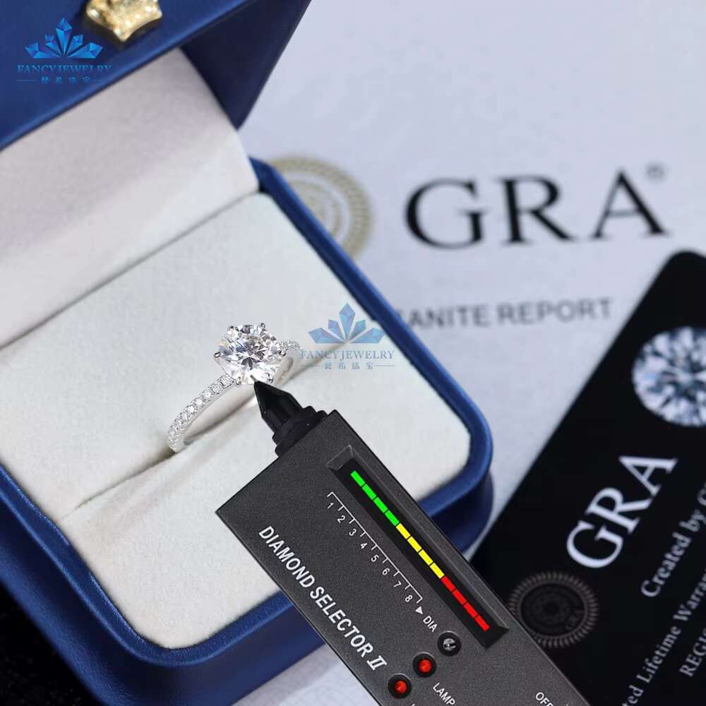 Hot Selling 925silver 9K 10K 14K 18K Engagement Rings for Women 2CT Moissanite 8MM Brilliant D VVS1 Diamond As Main Stone