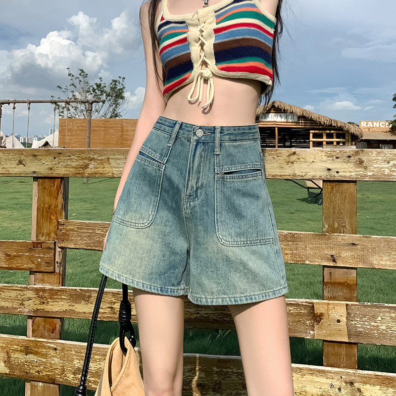 2025S Women S Designer Shorts Summer New High Waisted Denim Shorts For Women With Loose Design Niche Wide Leg A Line Hot Pants Thin Hot Pants Beach Pa