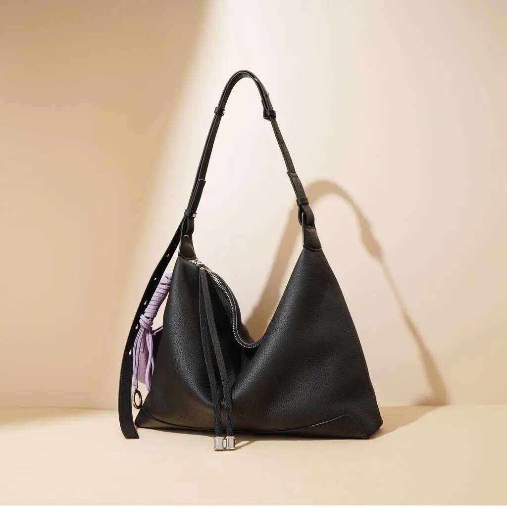 2025 new style niche simple large capacity commuter handbag genuine leather high-end feel fashionable underarm bag