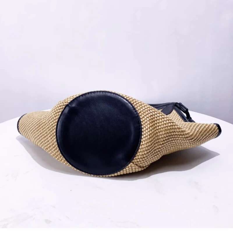 Vintage French Romantic Braided Bucket Design Women Summer Raffia Straw Large Capacity Handbag Seaside Beach Bag