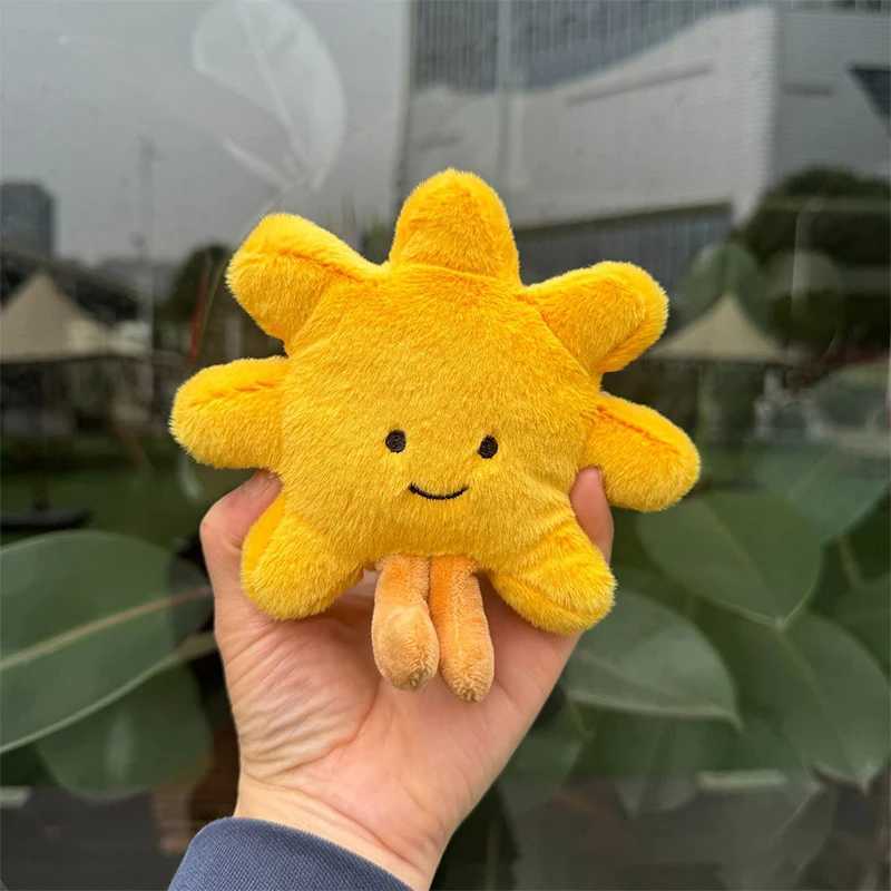 Cute Sunflower Plush Toy Keychain Smile Yellow Pendant Bag Decorative KeychainXJ250409
