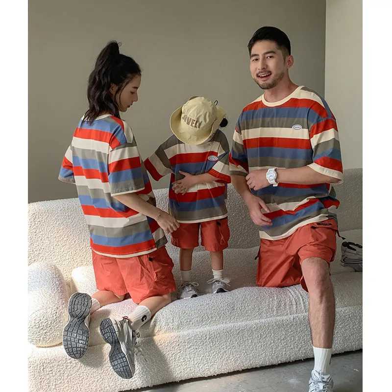 Parents children striped T-shirt and shorts set dad mom and son daughter summer competition two-piece set of Korean childrens clothing S2548