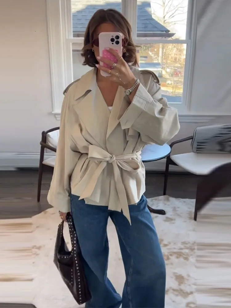 Spring Lace Up Trench Coat Womens Almond Loose Big Collar Long Sleeve Short Windproof Machine Fashion Street for Women 250409