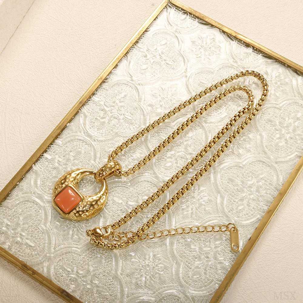 ZMfashion Retro Embossed Texture Ring Earrings Temperature High Square Resin Charm Necklace Womens Jewelry Set Wholesale Y250408
