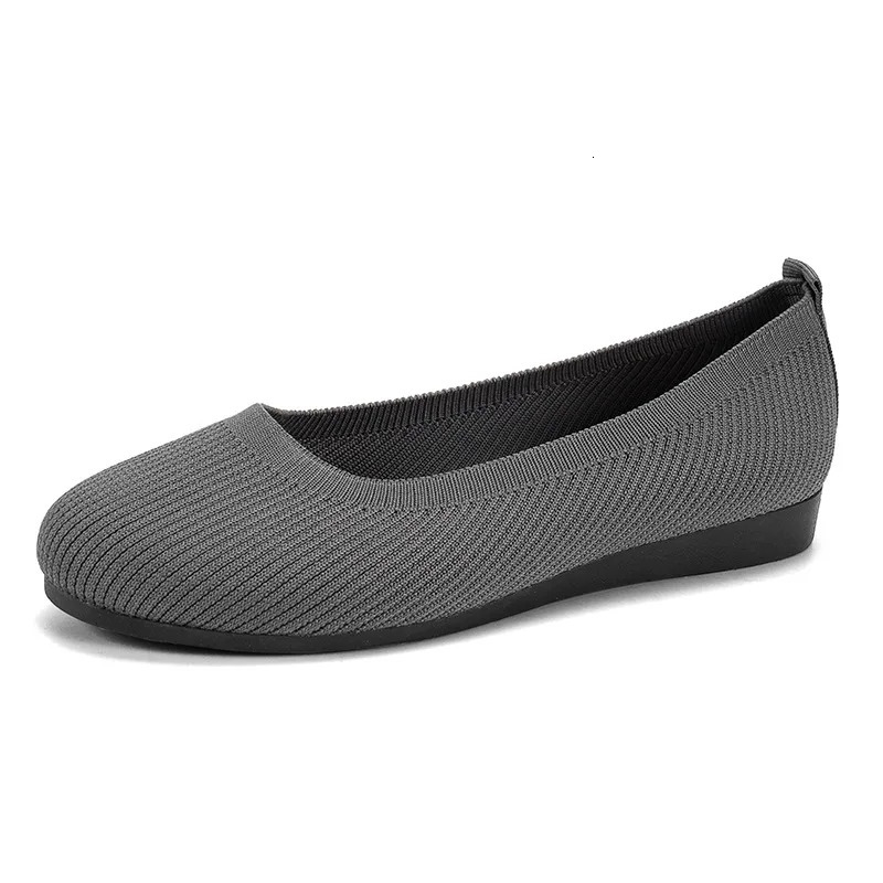 Spring Womens Flat Shoes Knitting Sock Sneakers Breathable Slip on Female Rpound Toe Loafers 36-43 Plus Size Light Shoes 250402