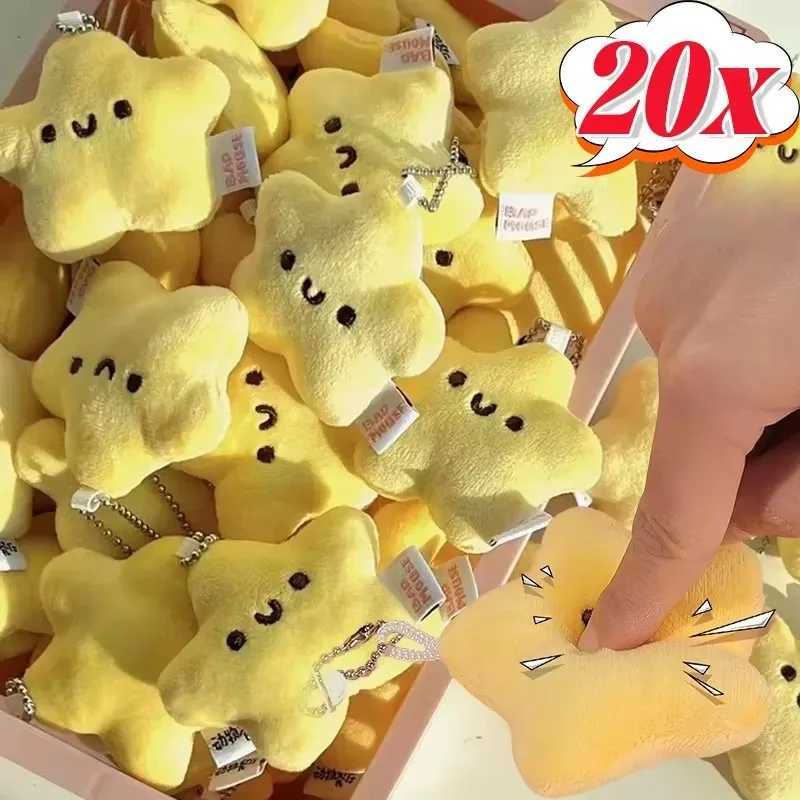 Cute star plush toy keychain girl fluffy soft cute backpack bag pendant practical mini yellow keychain charm keychain giftXJ250409