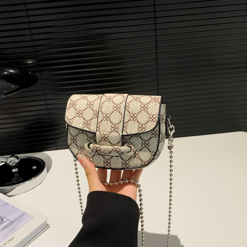 2025 Women's summer fashion small square Popular leisure shoulder cross body bag this year new design