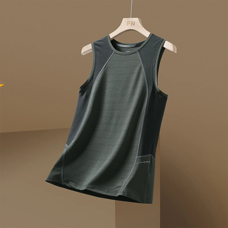 Mens short sleeved vest summer patch black red Tshirt fitness top fashionable clothing oversized 3XL O NECK 250409