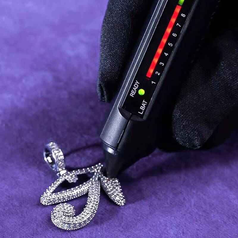 2025 Hip Hop Fine Jewelry Passd Diamond Tester 925 Sterling Silver Iced Out VVS Moissanite Horus Eye Pendant for Men Women