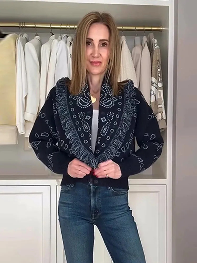 Vintage Print Tassels Knit Cardigan Women V Neck Long Sleeves Sweater Coats Female 2025 Autumn Winter Chic Warm knitwears 251106