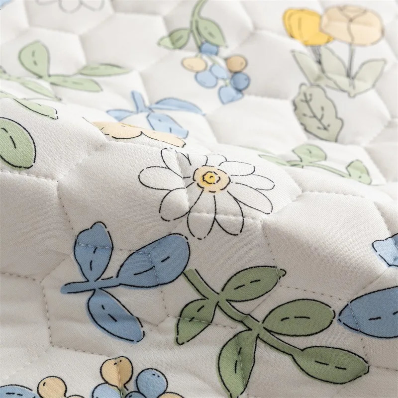 70 * 100cm Baby Diaper Cute Cartoon Bed Protector Diaper Pad Waterproof Washable Baby Diaper Pad 250409