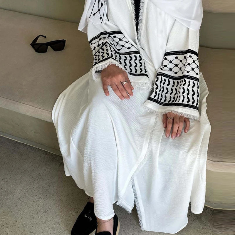 pleated soft crepe ed Muslim Kefiyyeh Abaya Ramadan tassel Dubai womens dress humble Islamic clothing 250409