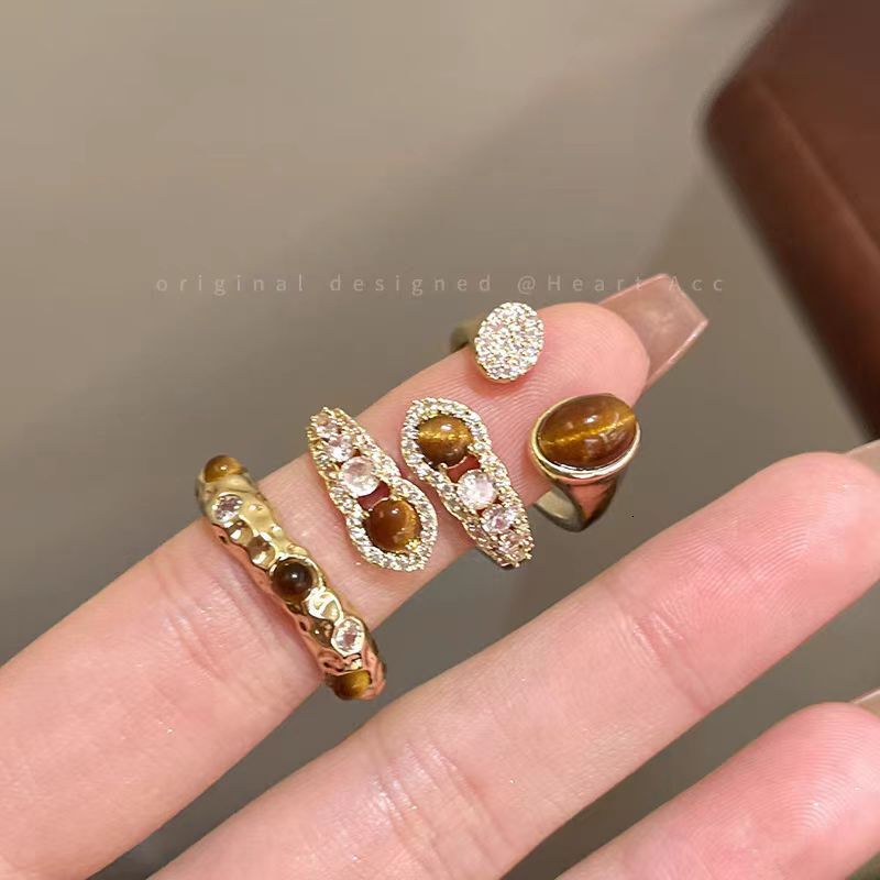 Milad Snake-shaped Tiger Eye Stone Alloy Ring For Women Unique Designer Ring Design Retro High-end Light Luxury Fashion Ring Adjustable Index Finger R