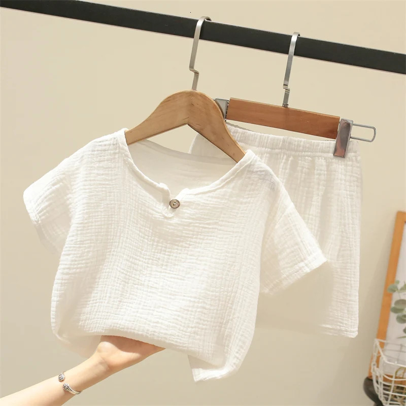 Summer childrens clothing set suitable for 0-6Y boys and girls cotton linen plain weave set T-shirt topshorts 2 pieces of baby terrace clothing 250409