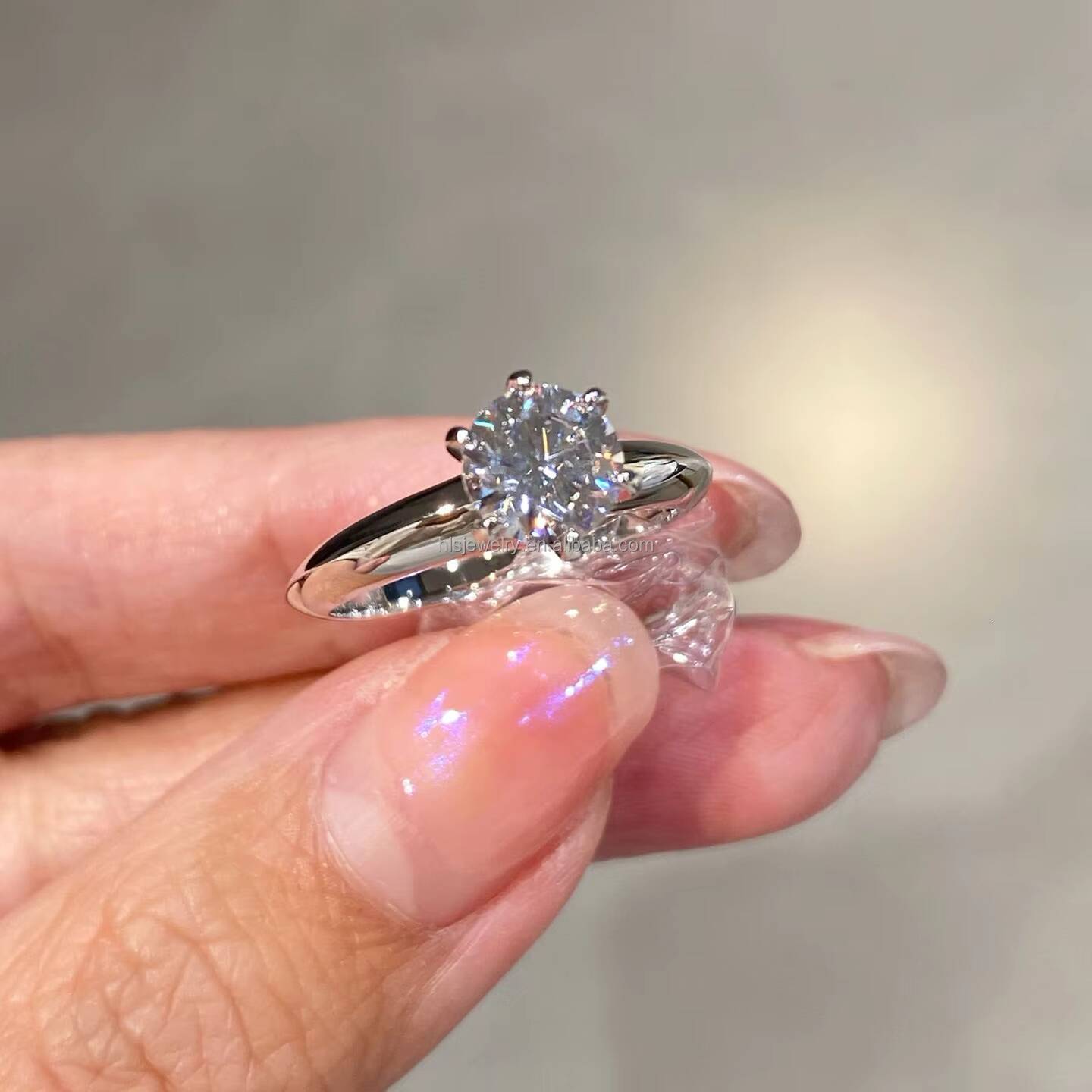 High-End S925 Pure Silver Moissanite Ring Classic Simple Six Claw Wedding Ring Not Fading Niche Fine Jewelry