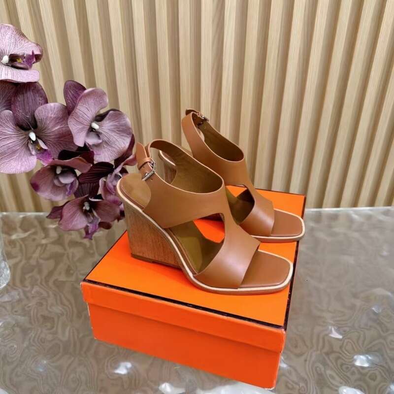 2025 Summer And Autumn New Large Size Genuine Leather Sole Wedge Wooden Grain Open Toe Buckle High Heel Sandals For Women