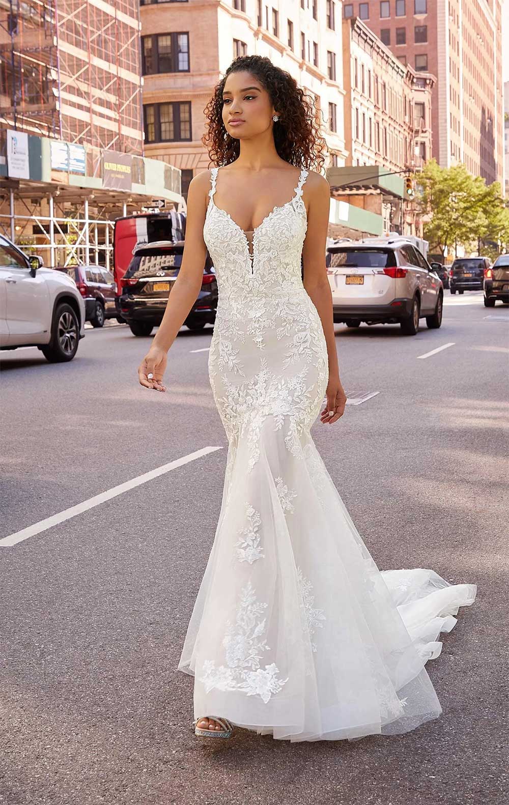 Classic Mermaid Wedding Dress Sexy V-Neck Bride Dresses 3D-Flowers Lace Slim Fit New Ball Gown Bridal Gowns Dress Customized Plue Size H25677