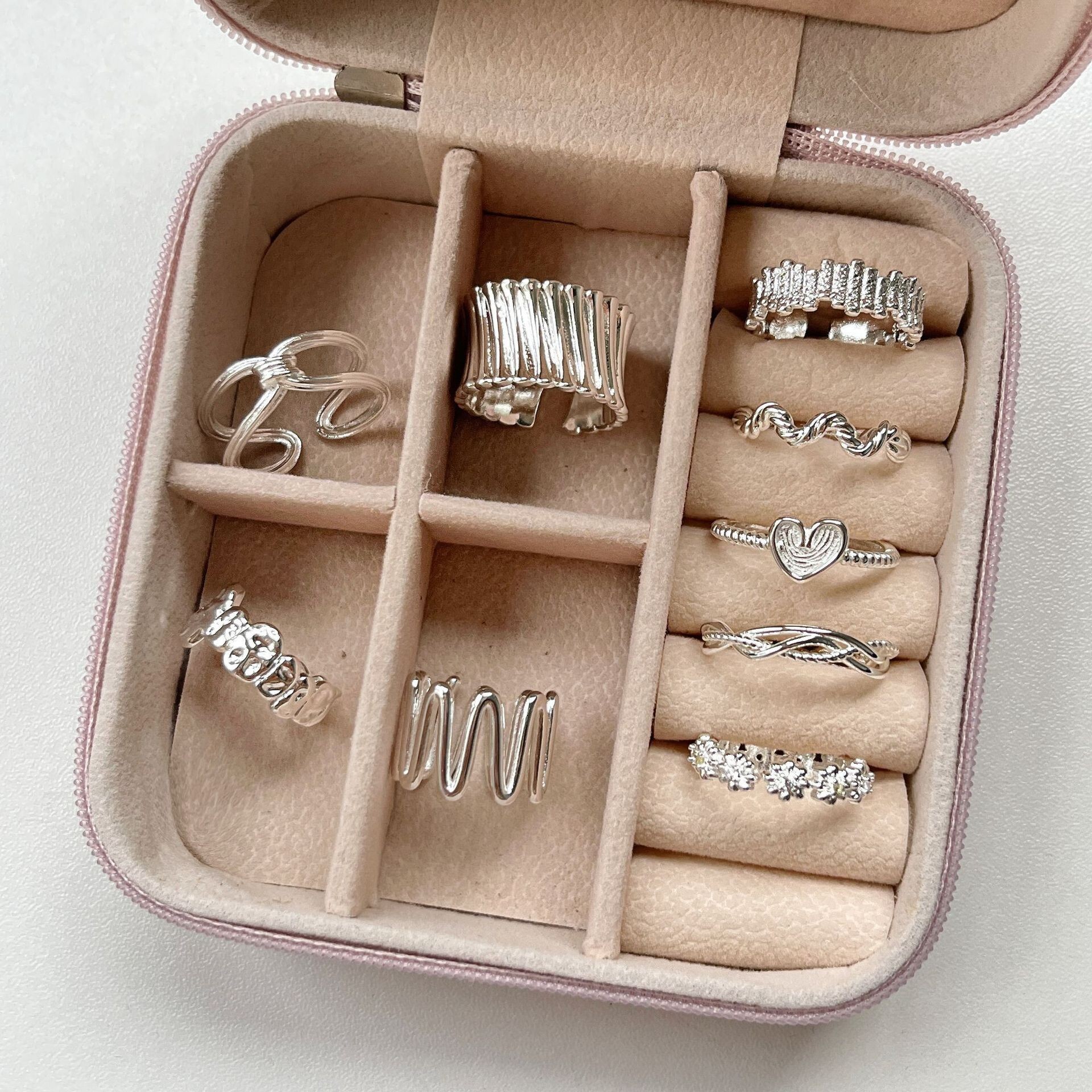 Exquisite Versatile Pleated Irregular Ring For Women Designer Ring Non-fading Adjustable Open Design Fashion Ring Light Luxury Simple Style Index Fing