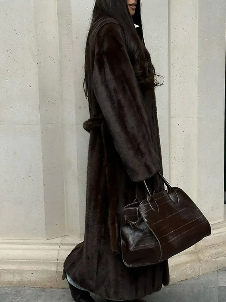 Women Casual Brown Faux Fur Jacket Plus Turtleneck Full Warm Long Sleeve Loose Coats Lady Winter Commute Street Wear 251110